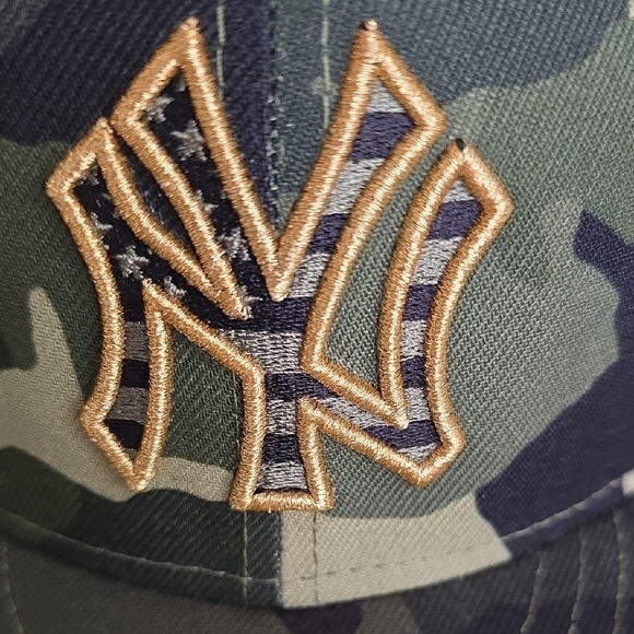 New Era NY Yankees Hat - Picture 3 of 12